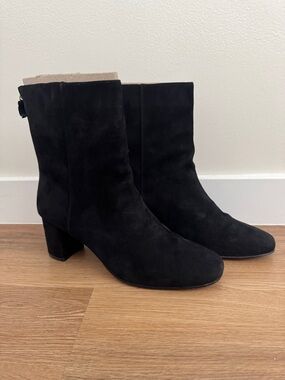 Women's Black Suede Mid-Heel Ankle Boots